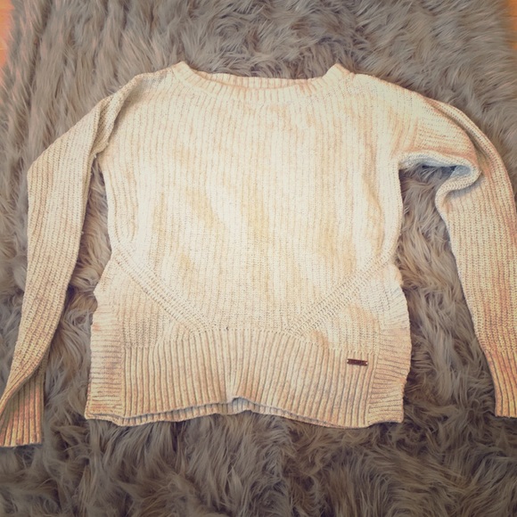 Toms Sweaters - Sale 🎉 TOMS White Sweater